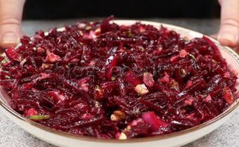 Салат из свеклы с грецкими орехами «по-грузински»