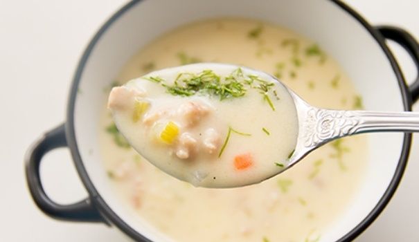 Сытный суп с плавленным сыром и фаршем: быстро и просто