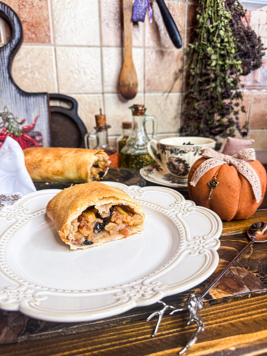 Идеальный классический штрудель с яблоками: секреты и рецепт