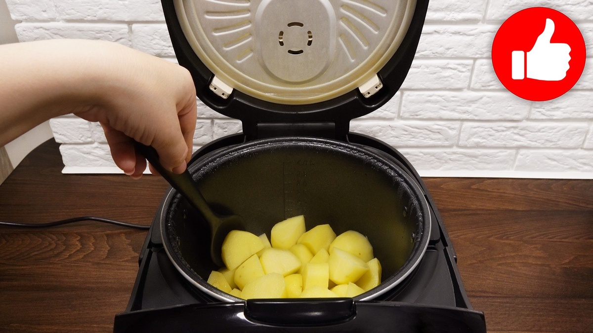Как приготовить молодой картофель в мультиварке: простой и вкусный рецепт
