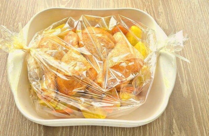 Как выбрать лучший материал для запекания в духовке: фольга, пергамент или рукав?