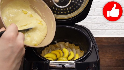 Вкусное чудо: пирог-перевертыш с персиками в мультиварке