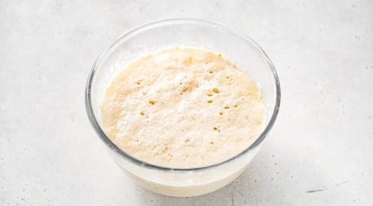 Изысканный рулет с маком: подробный рецепт с низкой калорийностью