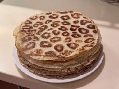 Блины с леопардовым принтом: новый гастро-тренд Масленицы 2026