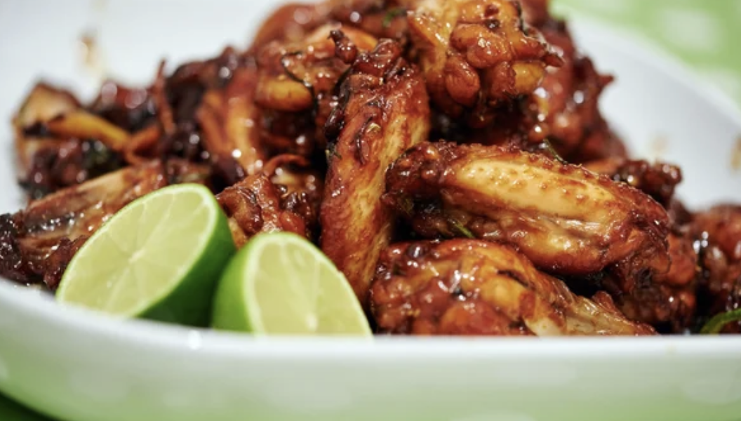 Пикантные куриные крылышки: непревзойденный рецепт для ужина