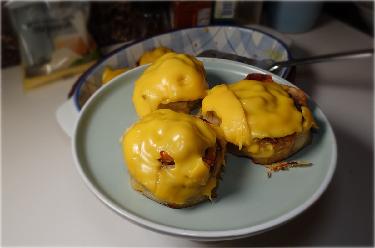 Мясные синабоны: вкусный рулет на любой праздник