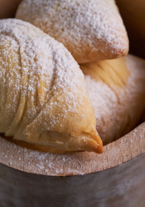 Погружение в мир восточных сладостей: как приготовить бадамбуру