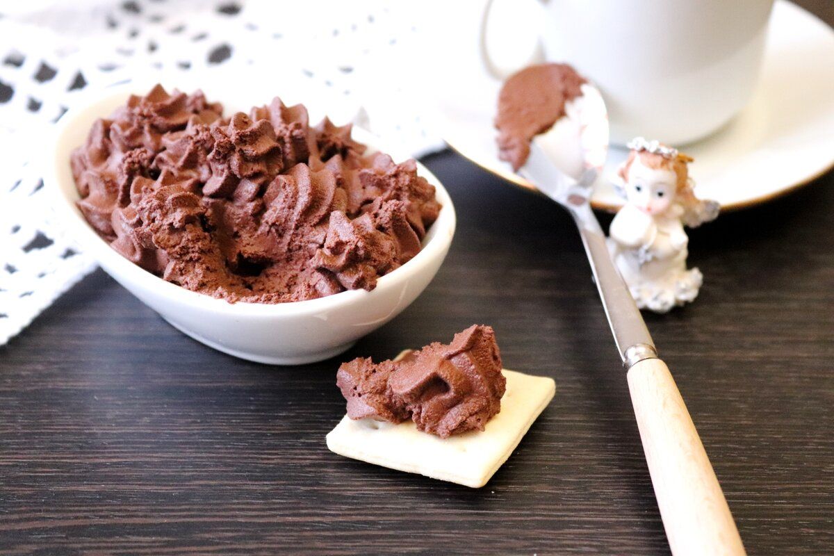 Необычный десерт с научным подходом: шоколадный мусс из двух ингредиентов