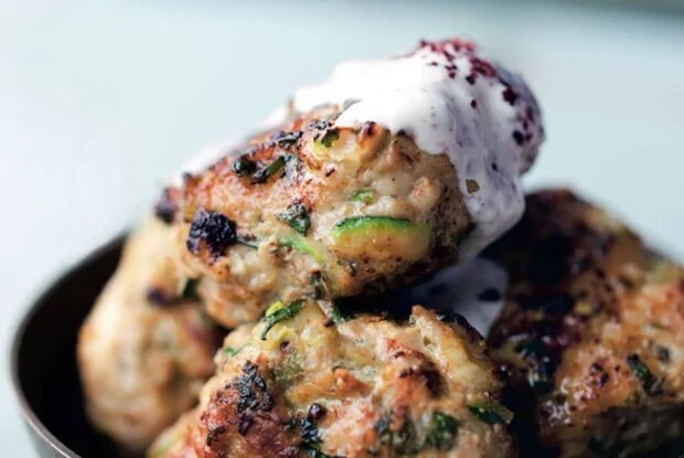 Необычные котлеты из индейки и кабачков, которые покорят ваши вкусовые рецепторы