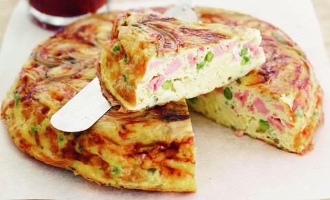 Фриттата с ветчиной и зеленью: идеальный завтрак для всей семьи