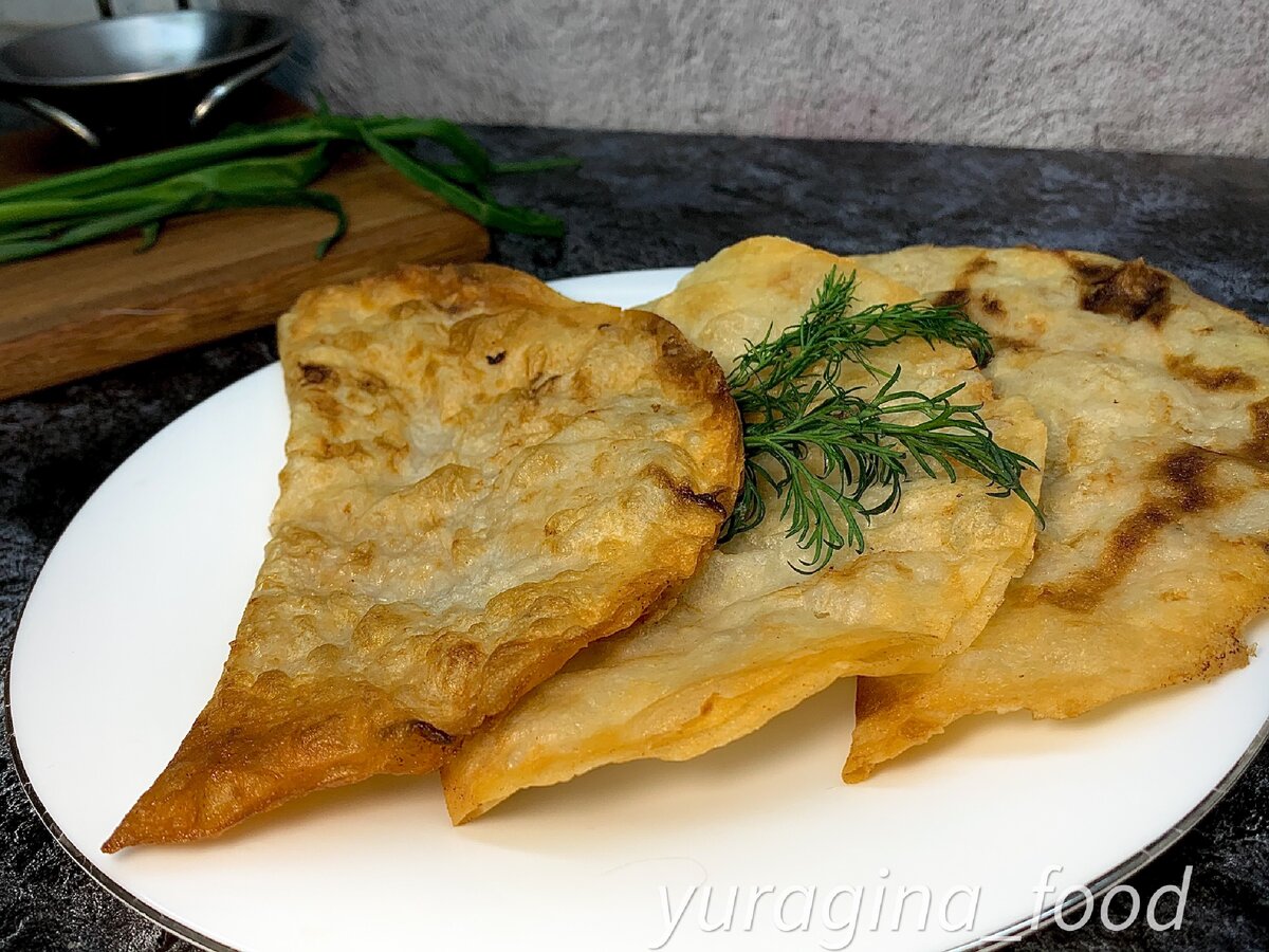 Как приготовить сочные чебуреки за 15 минут без возни с тестом