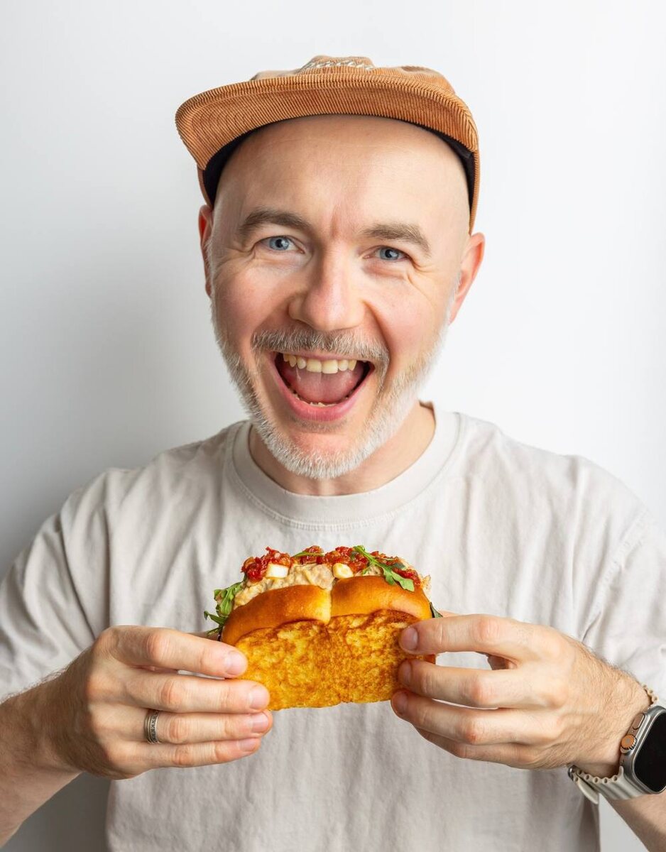 Артём Евстафьев запускает новый проект: корнер BOLO на фудкорте 'Москва на волне'