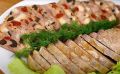Вкусная закуска из курицы и индейки: простая идея для праздника