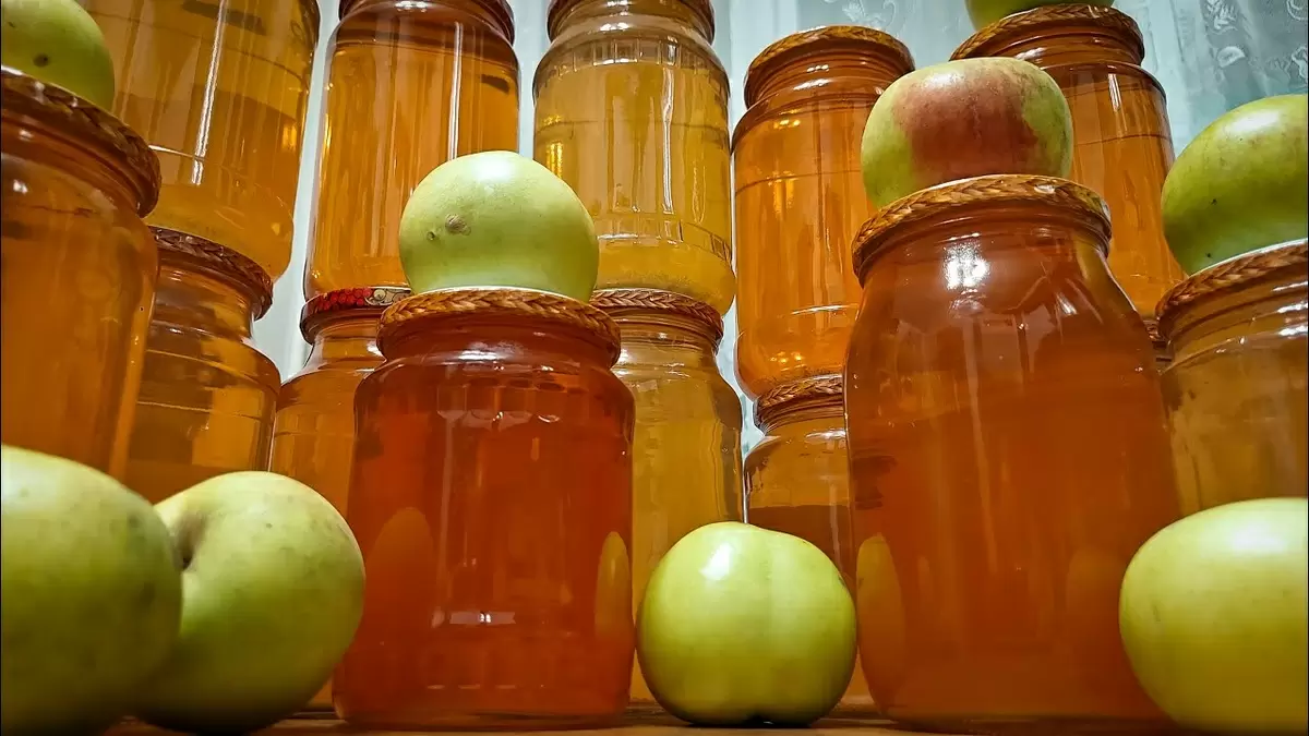 Секрет яблочного сока: как приготовить вкусный и полезный напиток на зиму