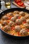 Вкусные куриные фрикадельки в нежном соусе: идеальный выбор для ужина